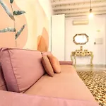 Dreams Oldtown Free Parking By Easytrip *